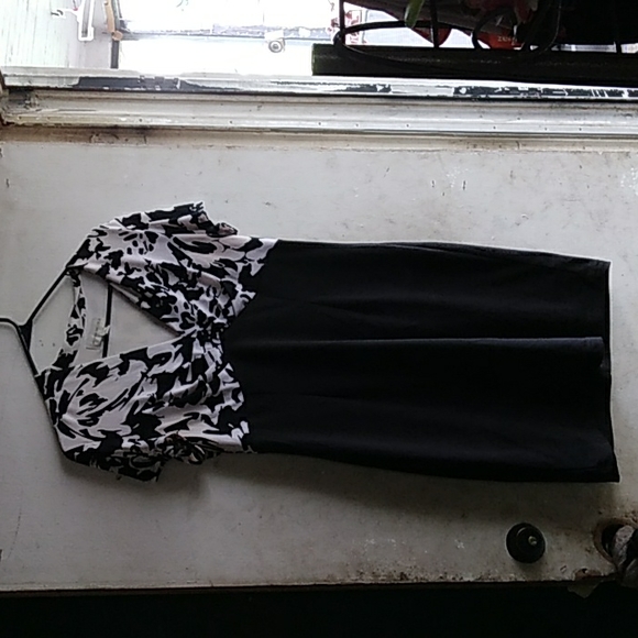 Dress - Picture 1 of 1